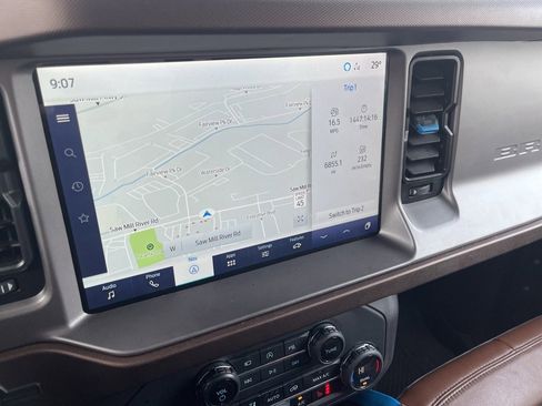 Used 2023 Ford Bronco Outer Banks image 8