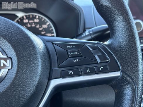 Used 2024 Nissan Altima 2.5 SV image 24