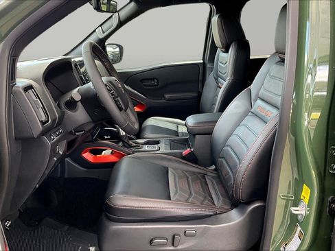 New 2026 Nissan Frontier PRO-4X w/ Pro Premium Package AWD/4WD image 9