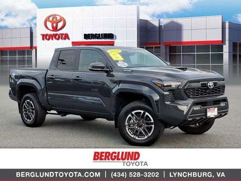 Used 2024 Toyota Tacoma TRD Sport w/ TRD Sport Upgrade Package AWD/4WD image 1