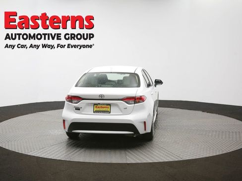 Used 2022 Toyota Corolla LE FWD image 36