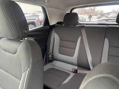 Used 2025 Chevrolet TrailBlazer LT image 37