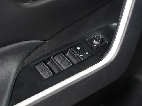 Certified 2025 Toyota RAV4 XLE w/ Convenience Package FWD image 31