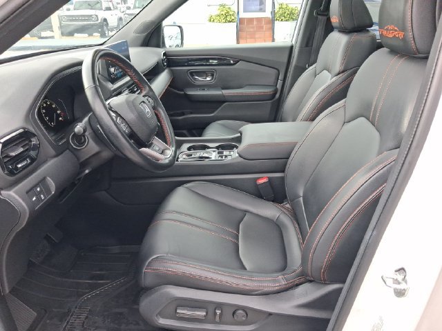 Used 2024 Honda Pilot TrailSport image 12