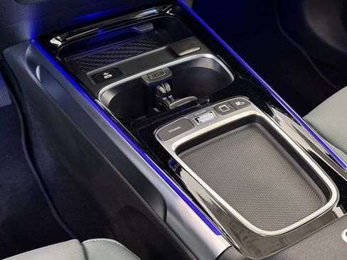 New 2026 Mercedes-Benz GLB 250 image 16