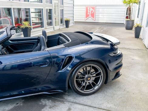 Used 2022 Porsche 911 Turbo S image 6