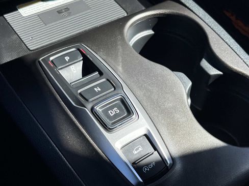 Used 2022 Honda Pilot TrailSport image 18