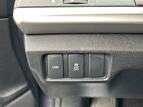 Used 2015 Honda Crosstour EX-L image 17