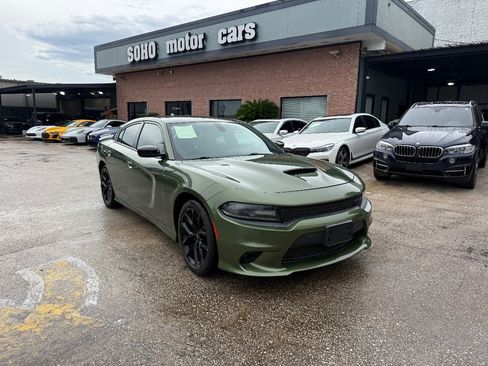 Used 2020 Dodge Charger GT w/ Plus Group RWD image 3