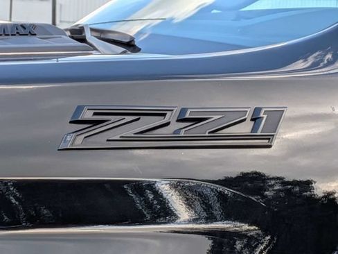 Used 2025 Chevrolet Silverado 2500 LTZ w/ LTZ Plus Package AWD/4WD image 9