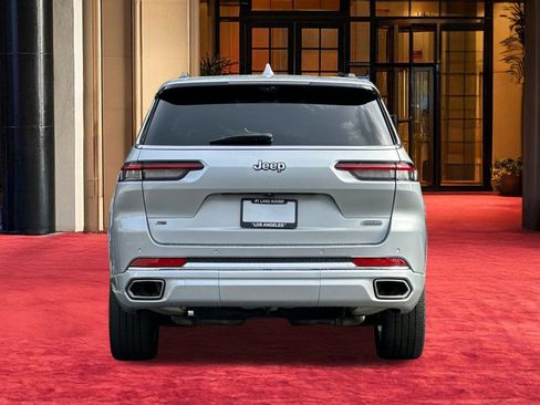 Used 2022 Jeep Grand Cherokee L Overland w/ Luxury Tech Group IV image 11