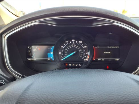 Used 2020 Ford Fusion SE image 40