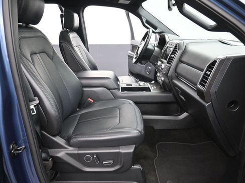 Used 2018 Ford Expedition Limited w/ Equipment Group 301A RWD image 27