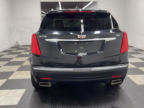 Used 2018 Cadillac XT5 Luxury w/ Driver Awareness Package FWD image 17