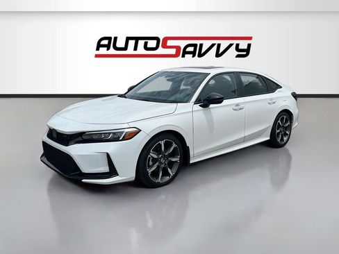 Used 2025 Honda Civic Sport Touring image 3