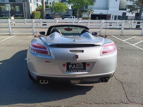 Used 2007 Saturn Sky w/ Premium Trim Pkg RWD image 16