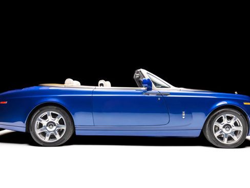 Used 2010 Rolls-Royce Phantom Drophead Coupe image 2