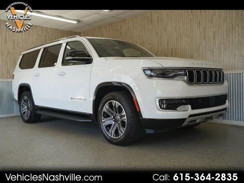 Used 2024 Jeep Wagoneer L Series II w/ Flexible Seating Group image 1