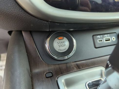 Certified 2019 Nissan Murano Platinum w/ Cargo Package AWD/4WD image 46