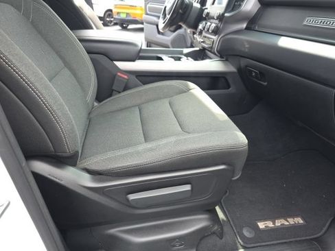 Used 2019 RAM 1500 Big Horn AWD/4WD image 38