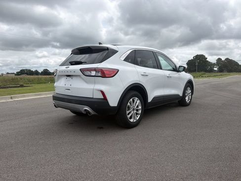 Used 2022 Ford Escape SE FWD image 5