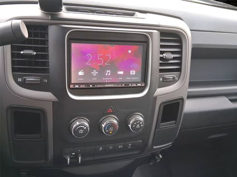 Used 2017 RAM 2500 Tradesman w/ Chrome Appearance Group RWD image 19