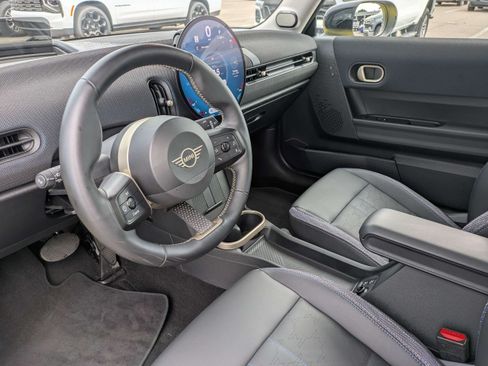 Used 2025 MINI Cooper S FWD image 15