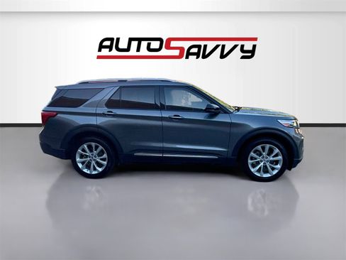 Used 2023 Ford Explorer Platinum w/ Technology Package image 8