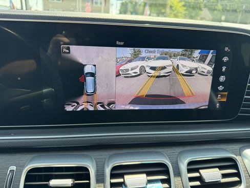 Used 2020 Mercedes-Benz GLE 350 4MATIC image 19