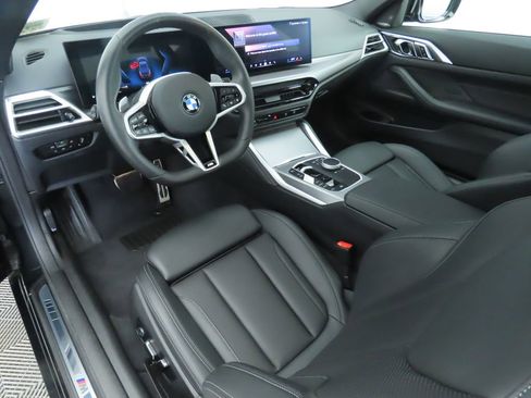 Certified 2025 BMW 430i Coupe w/ M Sport Package image 9