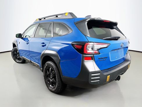 Used 2025 Subaru Outback Wilderness AWD/4WD image 5