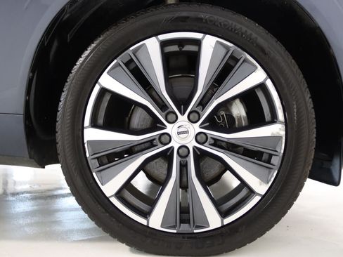 Used 2022 Volvo XC60 B5 Momentum w/ Advanced Package AWD/4WD image 69