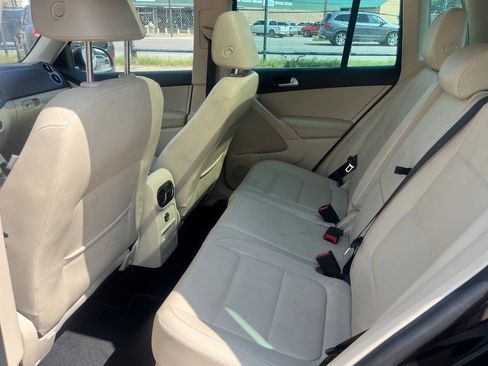 Used 2016 Volkswagen Tiguan SE FWD image 17