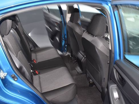 Used 2017 Subaru Impreza 2.0i Premium image 14