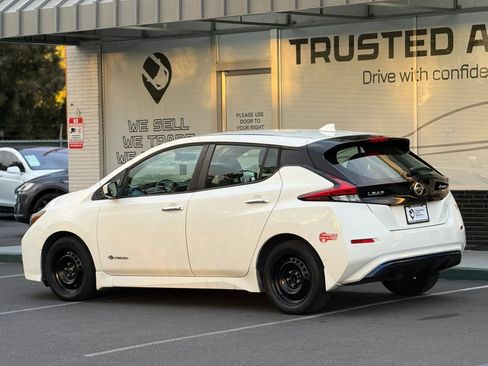Used 2018 Nissan Leaf S w/ S Charge Package FWD image 8