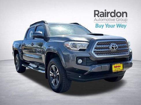 Used 2016 Toyota Tacoma TRD Sport AWD/4WD image 1