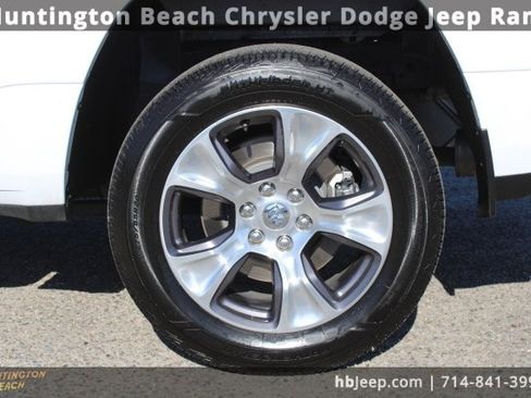 Used 2024 RAM 1500 Laramie image 7