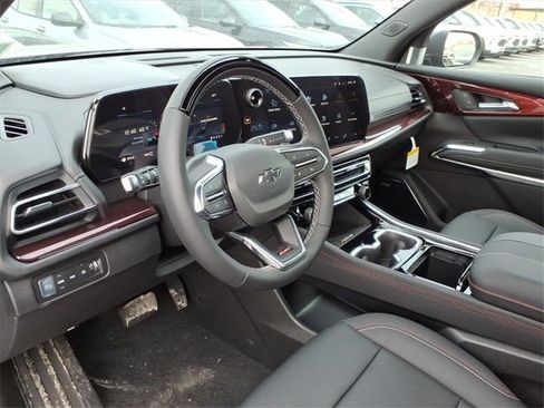 New 2026 Chevrolet Traverse Z71 w/ Enhanced Driving Package image 5