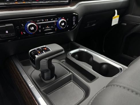 New 2026 GMC Sierra 1500 Elevation w/ Elevation Premium Package AWD/4WD image 29