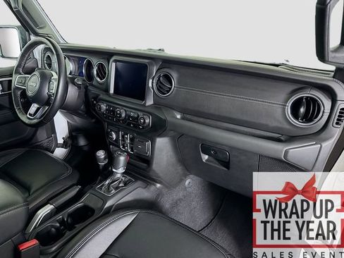 Used 2023 Jeep Wrangler Unlimited Sahara w/ Cold Weather Group image 27