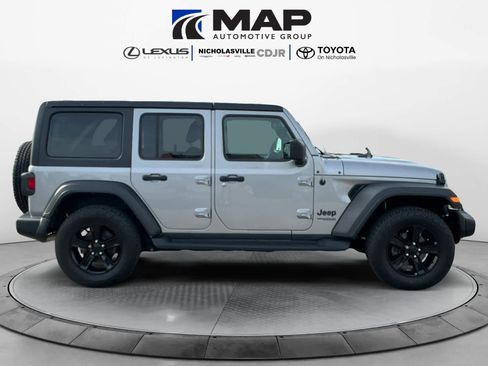 Used 2021 Jeep Wrangler Unlimited Sport AWD/4WD image 6