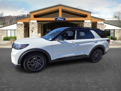 New 2025 Ford Explorer ST w/ Sun And Sound Package