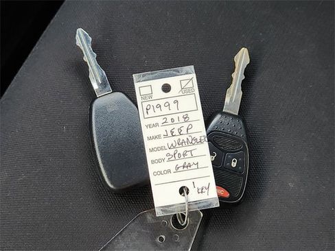 Used 2018 Jeep Wrangler Unlimited Sport S image 33