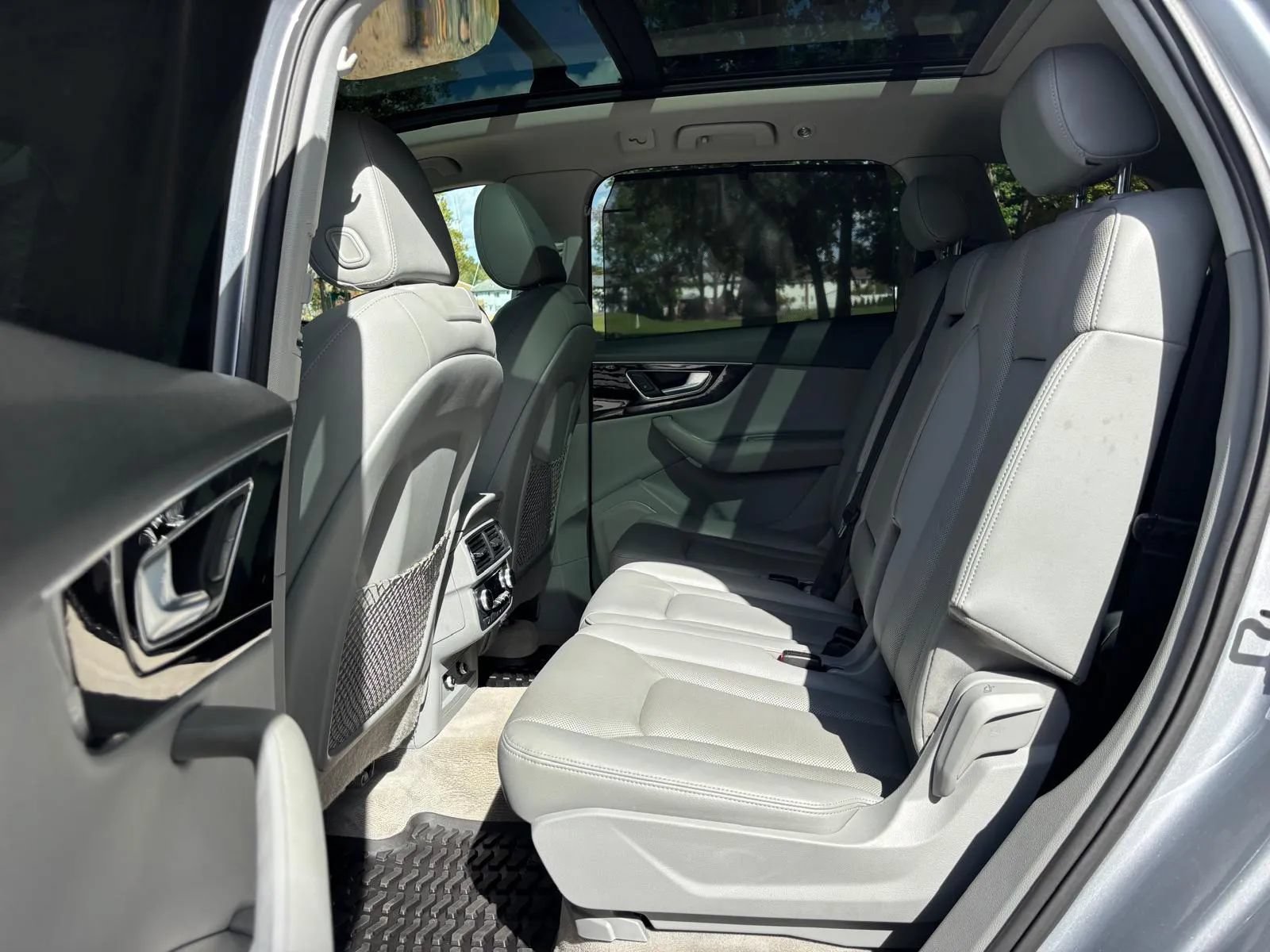 Used 2019 Audi Q7 3.0T Prestige w/ Prestige Package AWD/4WD image 24
