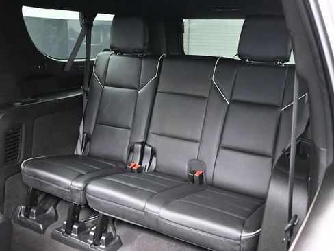 Used 2023 Cadillac Escalade ESV Premium Luxury image 35