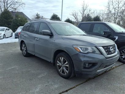 Used 2018 Nissan Pathfinder SV