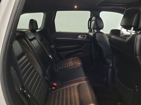 Used 2018 Jeep Grand Cherokee Limited AWD/4WD image 19