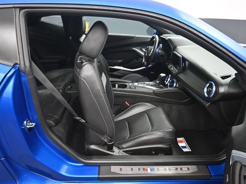 Used 2018 Chevrolet Camaro SS RWD image 36