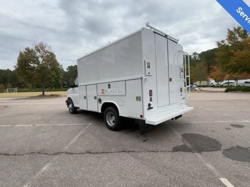 New 2025 Chevrolet Express 3500 w/ Power Convenience Package image 3