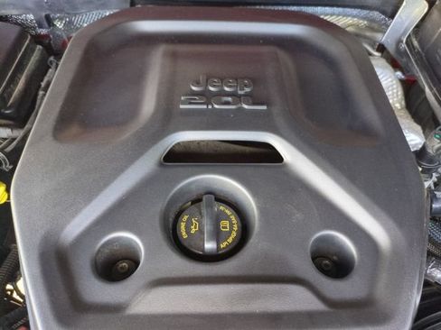 Used 2024 Jeep Wrangler Sport AWD/4WD image 20